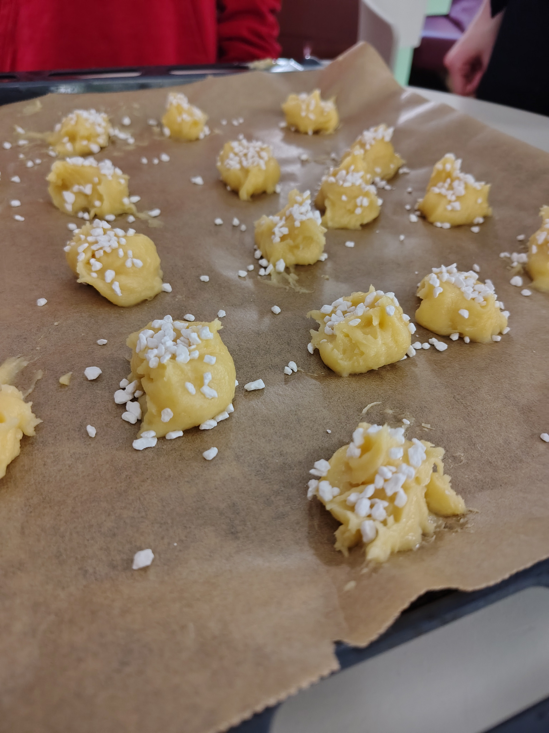 Eine Nahaufnahme von Backwaren